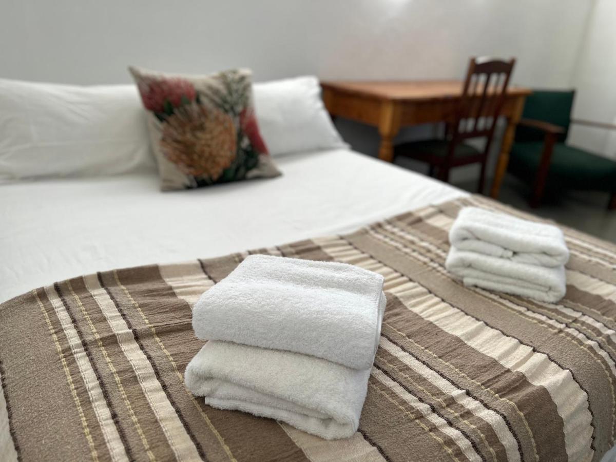 Carlton Heights Guesthouse Middelburg  Buitenkant foto